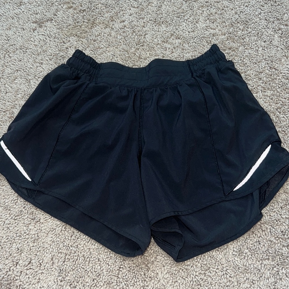 black lulu lemon shorts